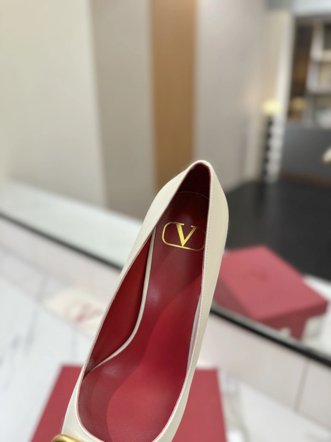 COCO-- V1859ti9o 4W2S0EN0DSHI16 Heel height：7.5CM goatskin Calfskin item:E-X138C3023